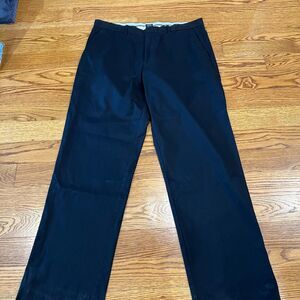 Gap Khakis Men's Tailored Flat Front Chino Pants Black 36x34 (36x32) measured